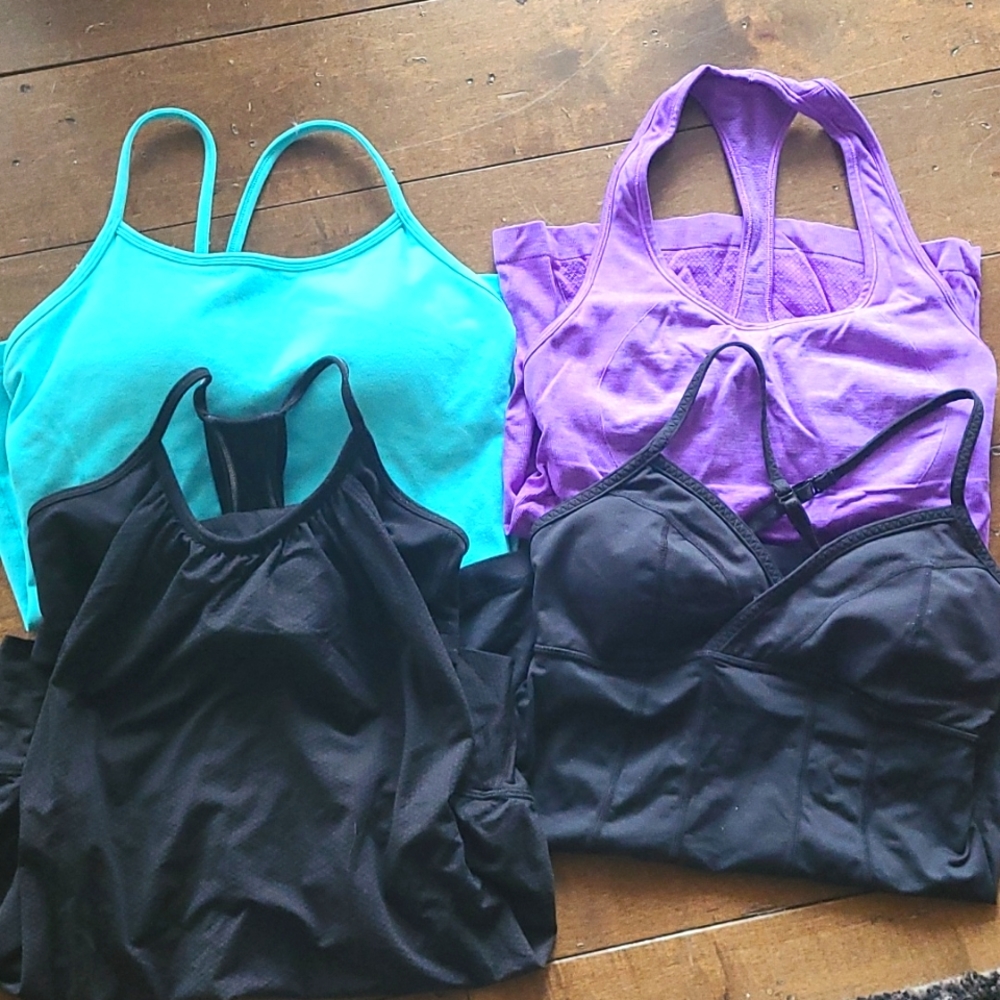 Sz 4 Lululemon tank top lot